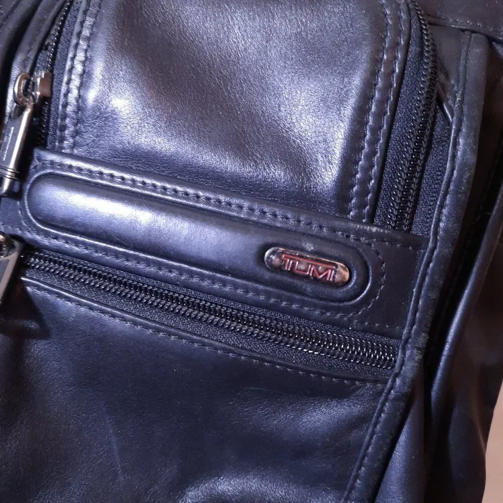 Tumi Alpha 2 Laptop Briefcase bag Black Napa Leather 96160D4 Computer distressed